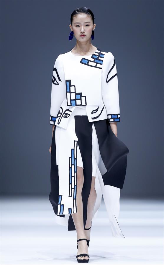 CHINA-BEIJING-GRADUATE FASHION WEEK (CN)