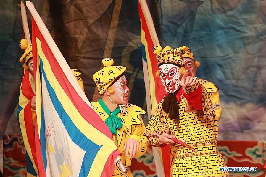 PHILIPPINES-PASAY CITY-PEKING OPERA-MONKEY KING