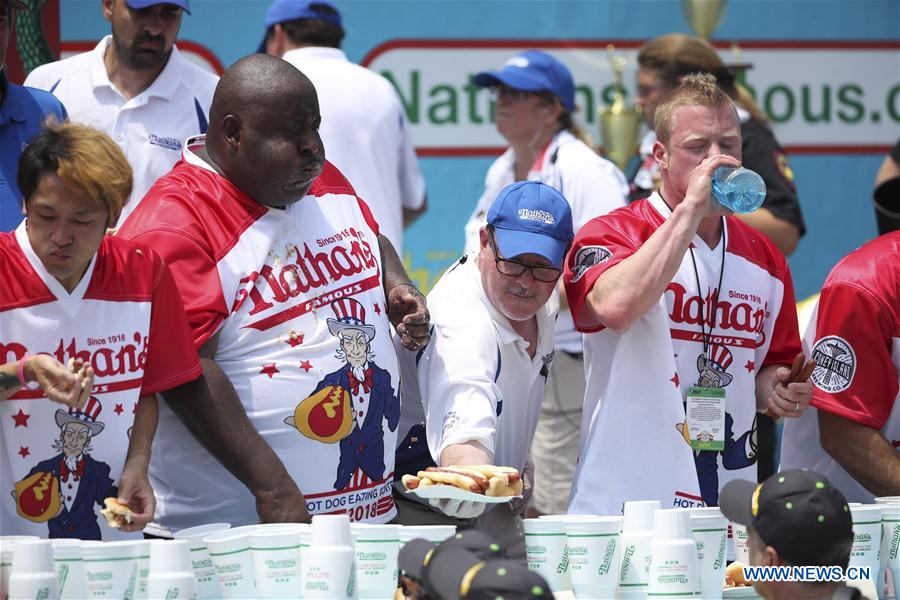 U.S.-NEW YORK-HOT DOG EATING CONTEST