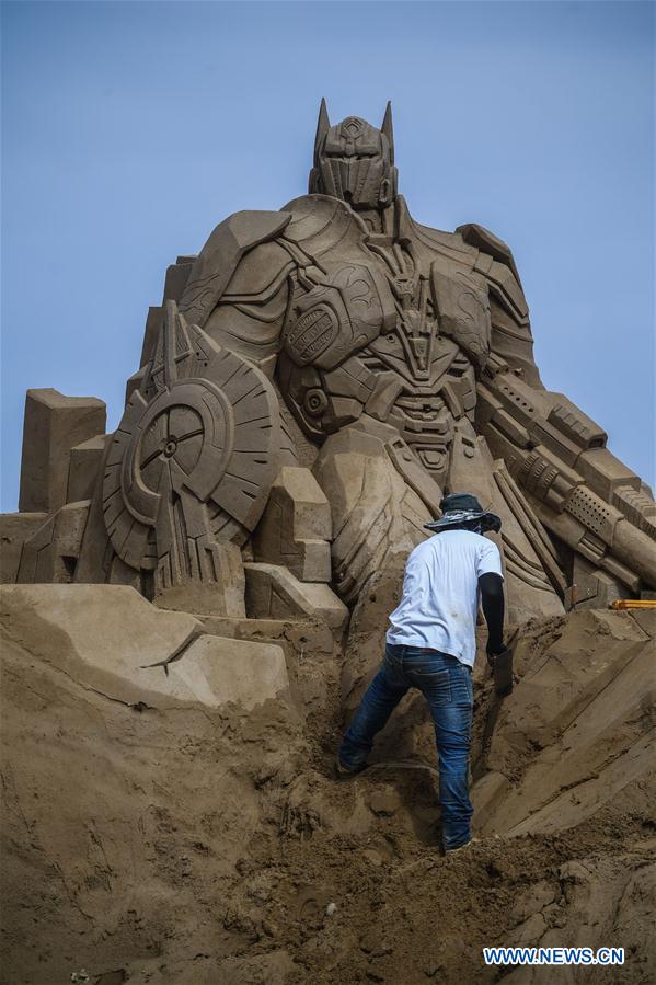 CHINA-ZHEJIANG-SAND SCULPTURE-FESTIVAL-PREPARATION (CN)