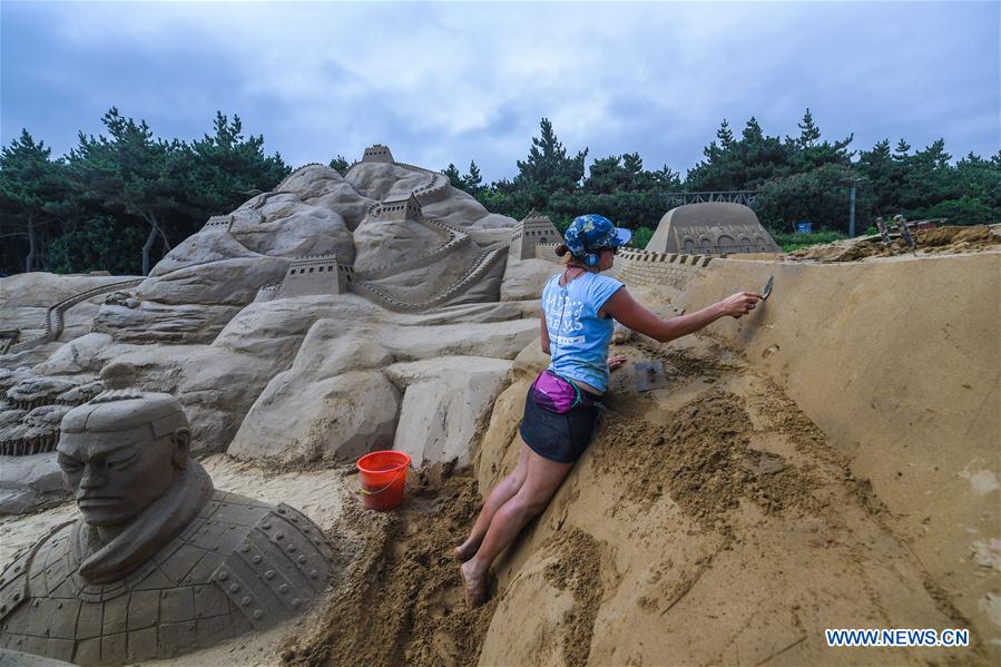 CHINA-ZHEJIANG-SAND SCULPTURE-FESTIVAL-PREPARATION (CN)