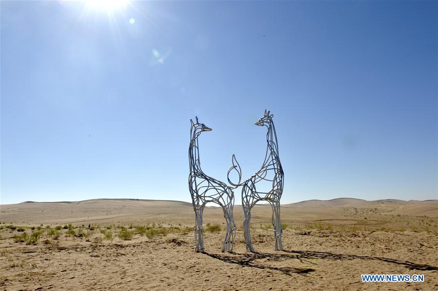 CHINA-GANSU-SCULPTURE-DESERT (CN)