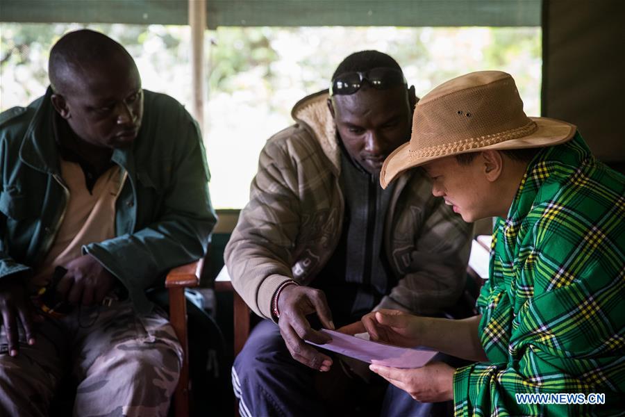 KENYA-MAASAI MARA-CHINESE WILDLIFE CONSERVATIONIST