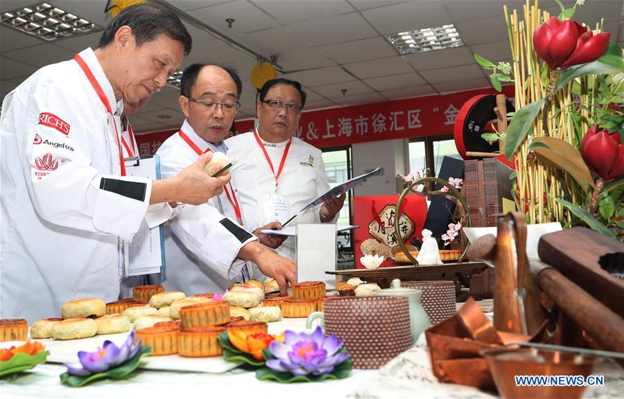 CHINA-SHANGHAI-MOONCAKE MAKING-CONTEST (CN)