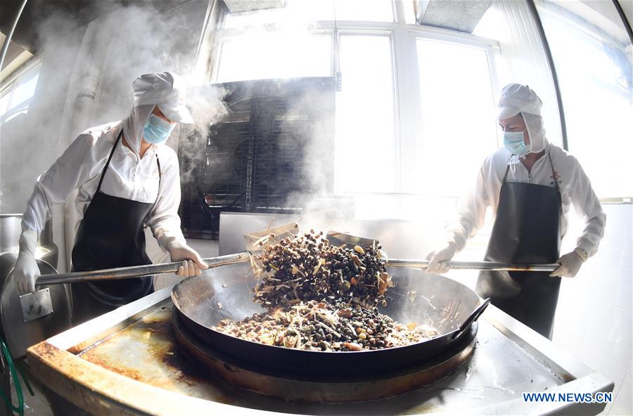 #CHINA-GUANGXI-LIUZHOU-RIVER SNAILS-HARVEST (CN)