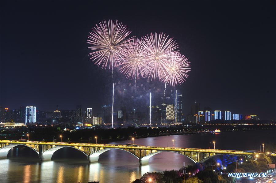 CHINA-NATIONAL DAY-CELEBRATION-FIREWORKS (CN)