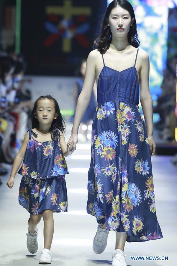 CHINA-SHANGHAI-FASHION WEEK-CHILDREN (CN)