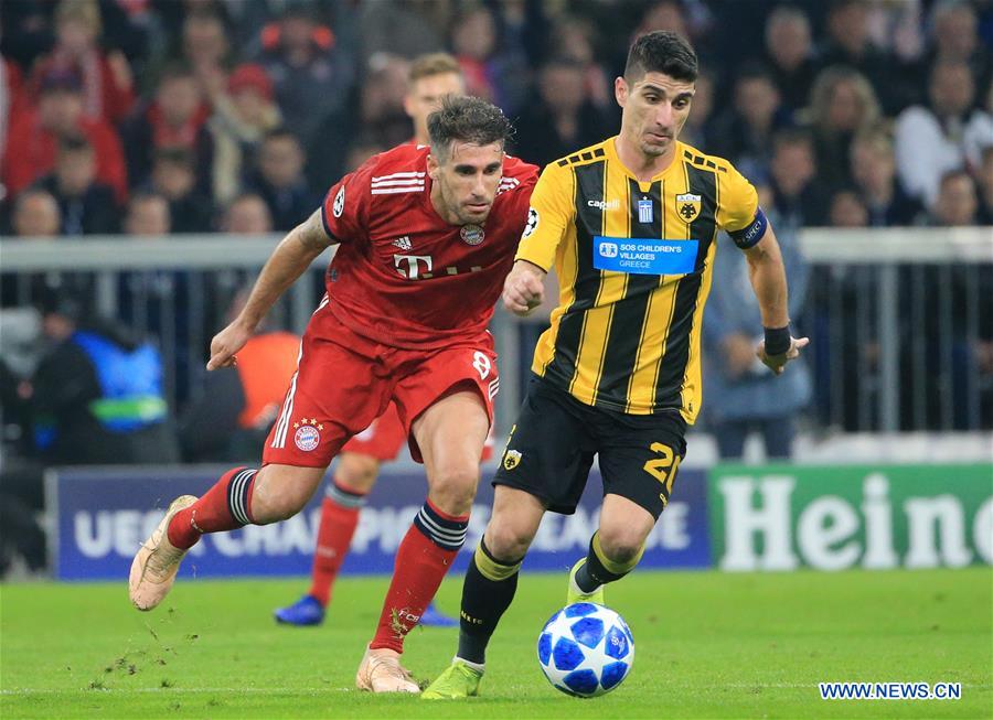 (SP)GERMANY-MUNICH-SOCCER-UEFA CHAMPIONS LEAGUE-BAYERN MUNICH VS AEK ATHENS