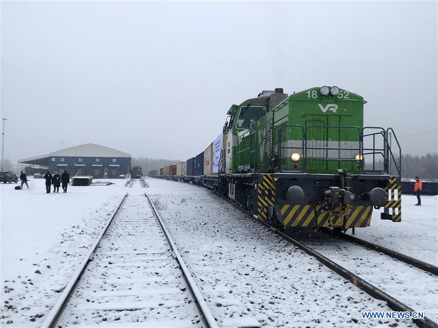 FINLAND-KOUVOLA-BLOCK TRAIN-SAWN TIMBER-CHINA MARKET