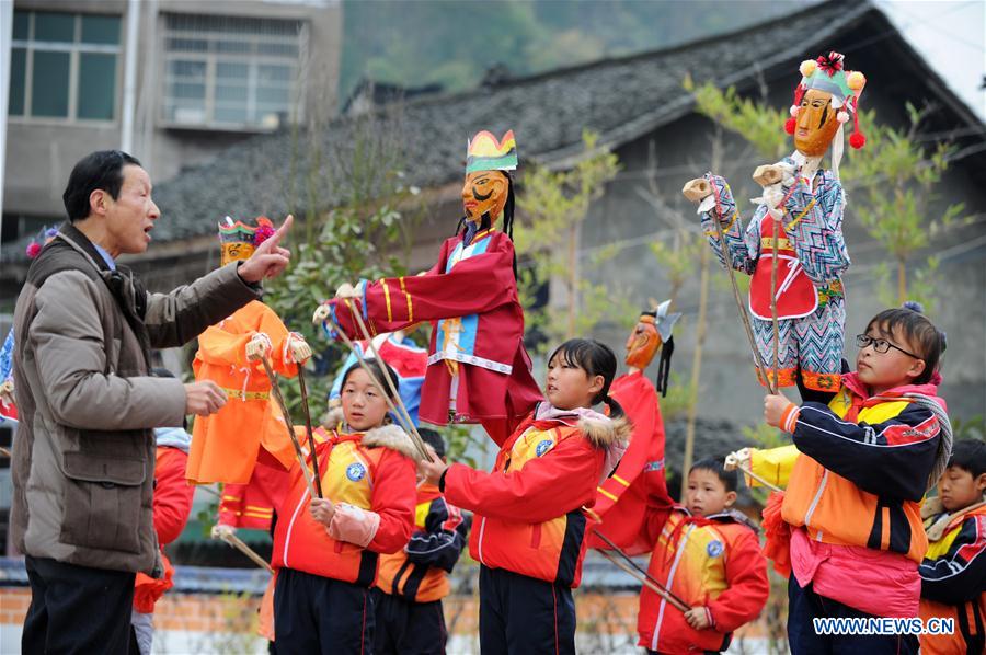 CHINA-GUIZHOU-SHIQIAN-PUPPET SHOW (CN)