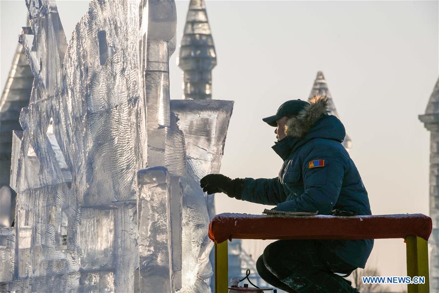 CHINA-HARBIN-ICE SCULPTURE-COMPETITION (CN)