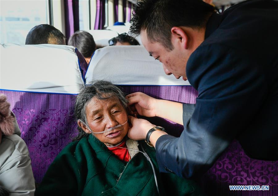 CHINA-TIBET-RAILWAY-PASSENGERS(CN)