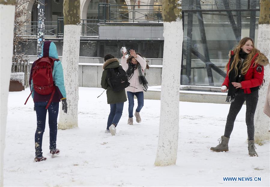 BELGIUM-BRUSSELS-SNOW