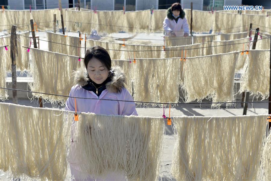 CHINA-NOODLES MAKING (CN)