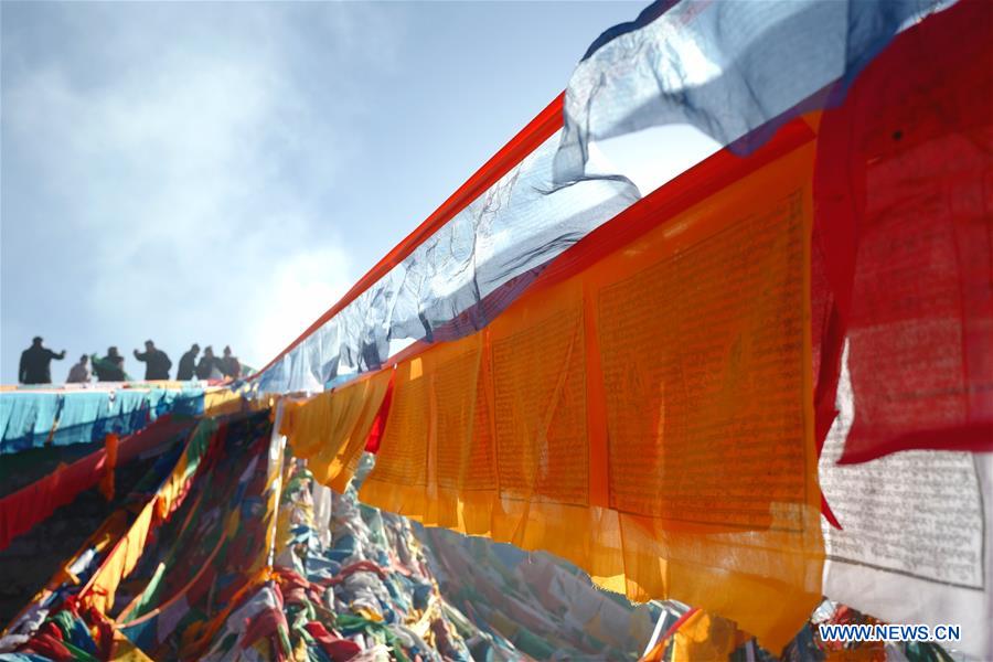 CHINA-TIBET-NEW YEAR-PRAYER FLAG (CN)