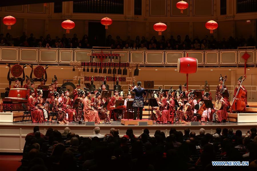 U.S.-CHICAGO-CHINESE TROUPES-NEW YEAR CONCERT