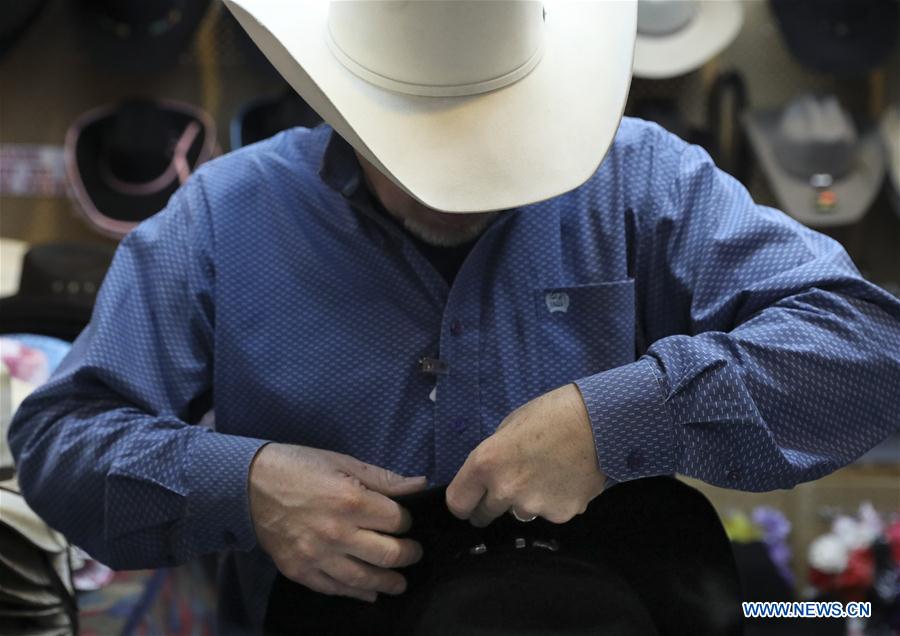 U.S.-HOUSTON-LIVESTOCK SHOW-HAT