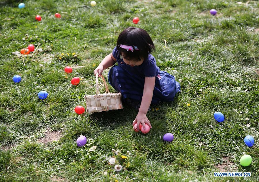 FRANCE-PARIS-EASTER-CELEBRATION