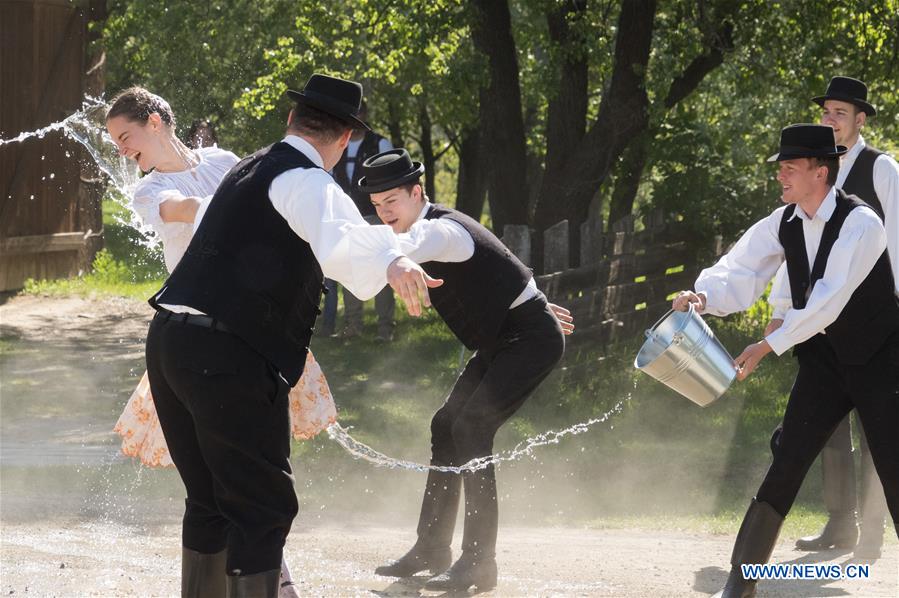 HUNGARY-SZENTENDRE-EASTER WATERING