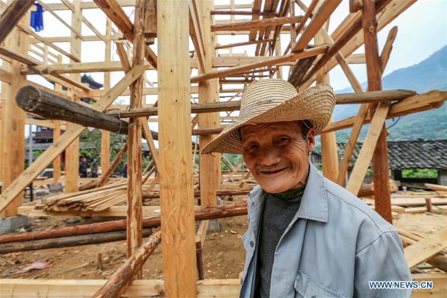 #CHINA-HUNAN-XIANGXI-STILTED BUILDING (CN)