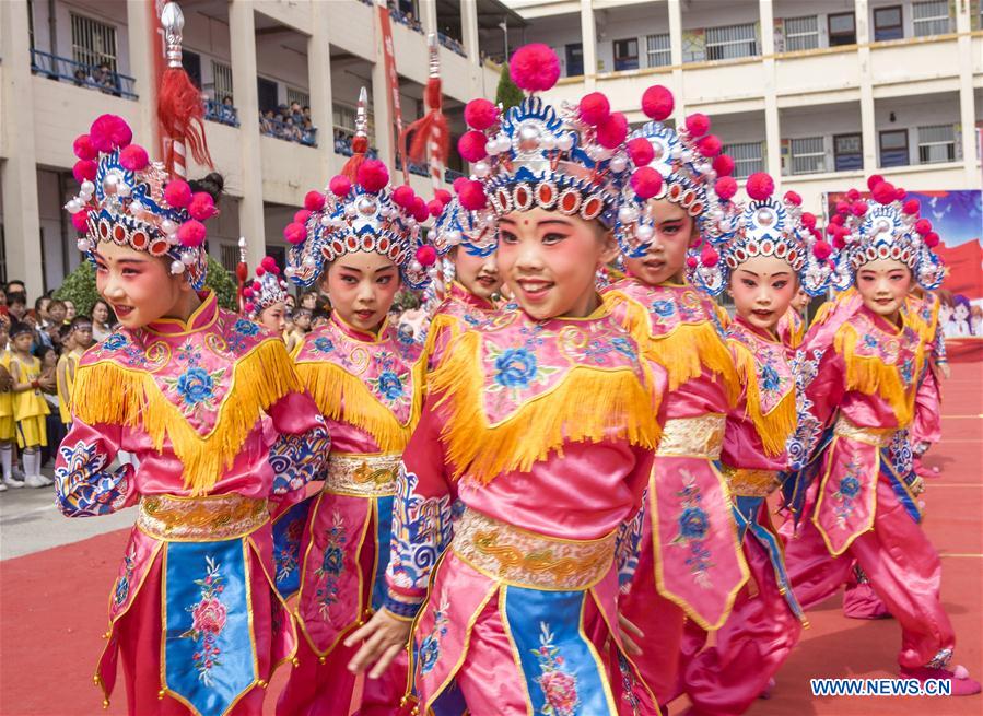 #CHINA-TRADITIONAL CHINESE OPERA-CHILDREN'S DAY (CN)