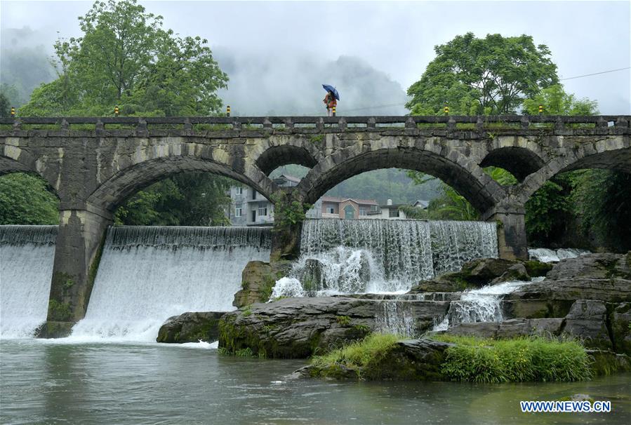 #CHINA-HUBEI-XUAN'EN COUNTY-ARCH STONE BRIDGE (CN)