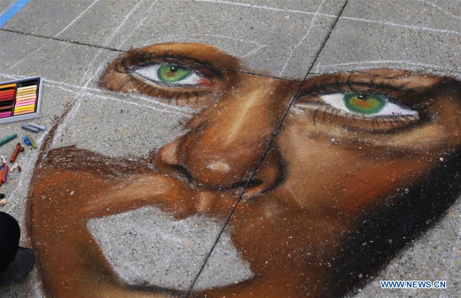 U.S.-LOS ANGELES-CHALK FESTIVAL