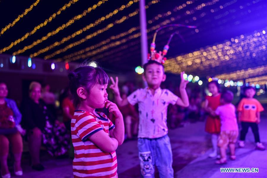 CHINA-XINJIANG-YULI-NIGHT FAIR (CN)