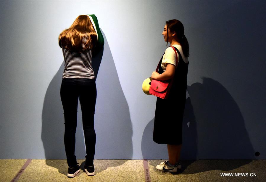 CHINA-TAIPEI-HYPERREALISTIC SCULPTURE-EXHIBITION (CN)