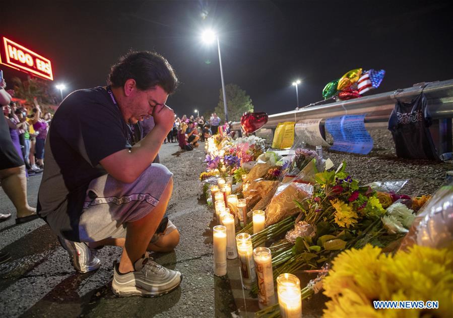 U.S.-EL PASO-MASS SHOOTING-MOURNING