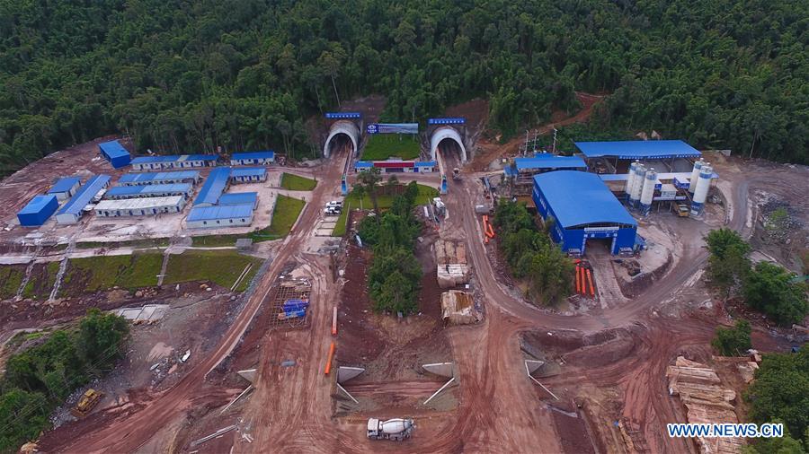 LAOS-VIENTIANE-VANGVIENG-EXPRESSWAY