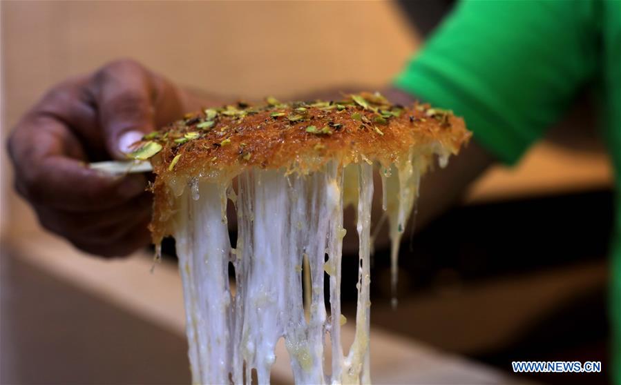 JORDAN-AMMAN-DESSERT-KUNAFA