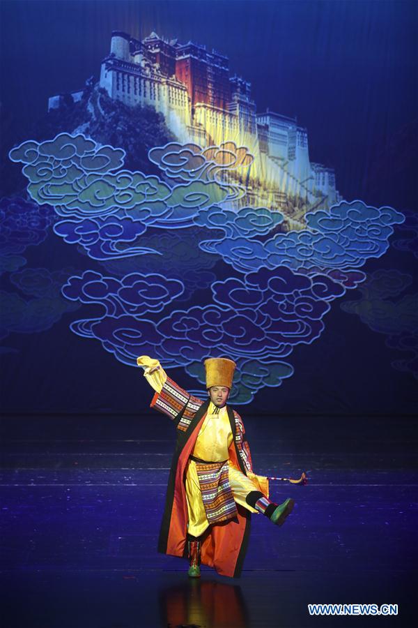 CHINA-GANSU-LANZHOU-DANCE PERFORMANCE (CN)