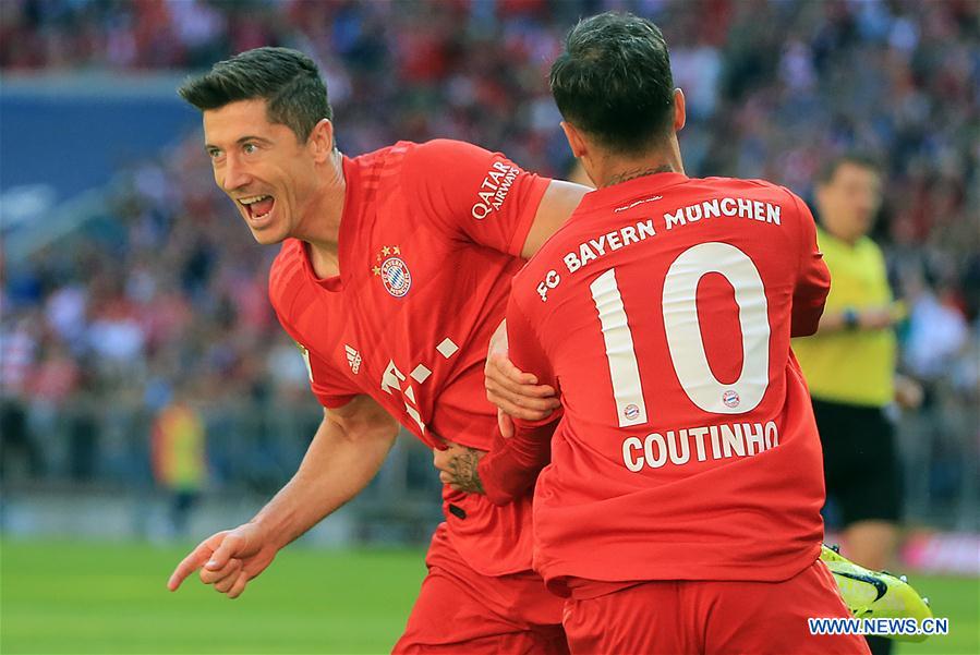 (SP)GERMANY-MUNICH-SOCCER-BUNDESLIGA-BAYERN MUNICH VS KOELN