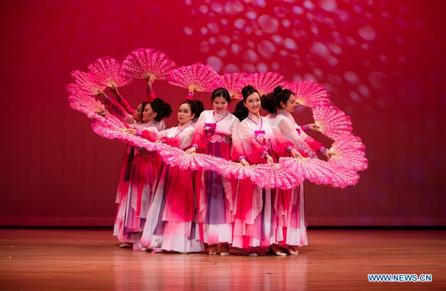 U.S.-TEXAS-DALLAS-CHINESE FOLK DANCE