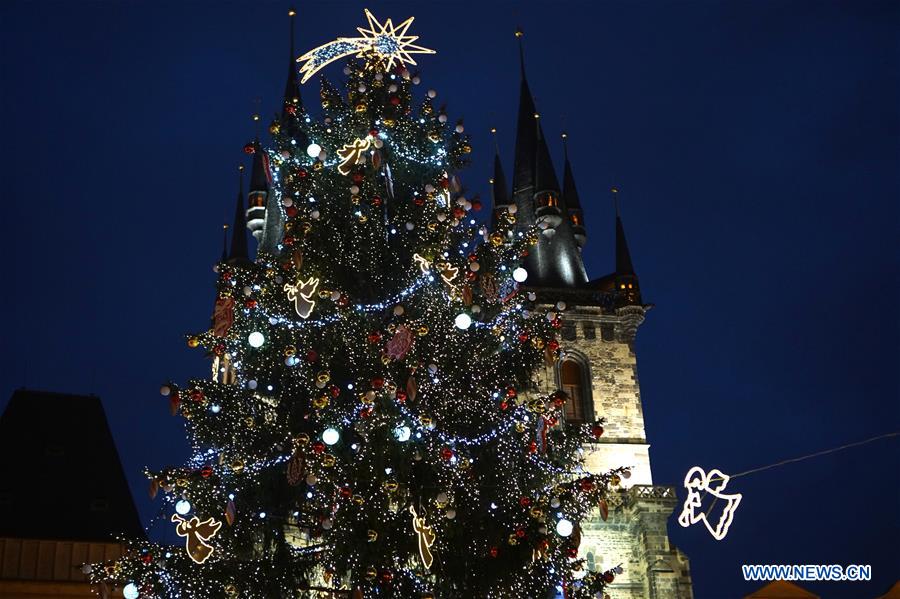 CZECH REPUBLIC-PRAGUE-CHRISTMAS TREE LIGHTENING