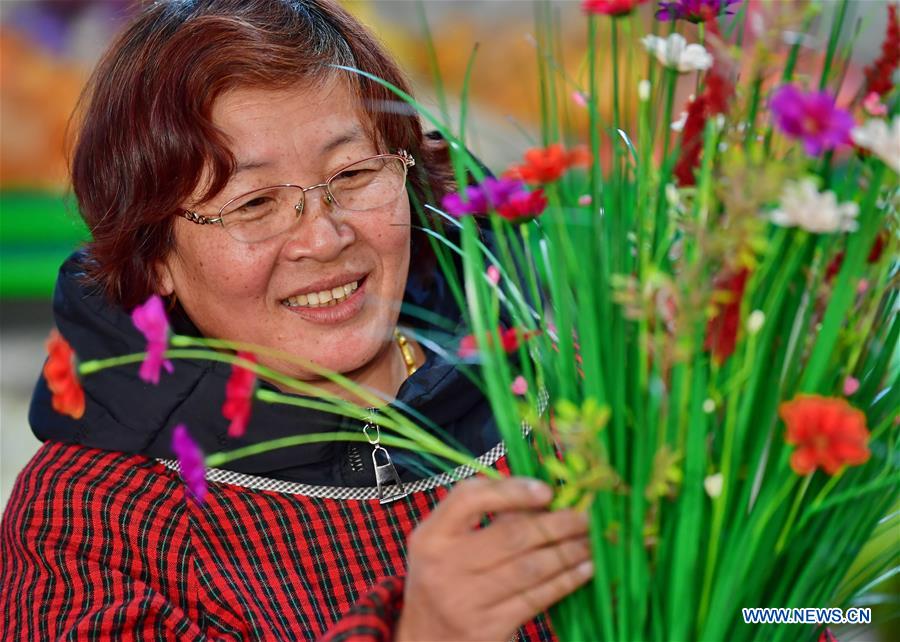 CHINA-HEBEI-SILK FLOWER INDUSTRY (CN)