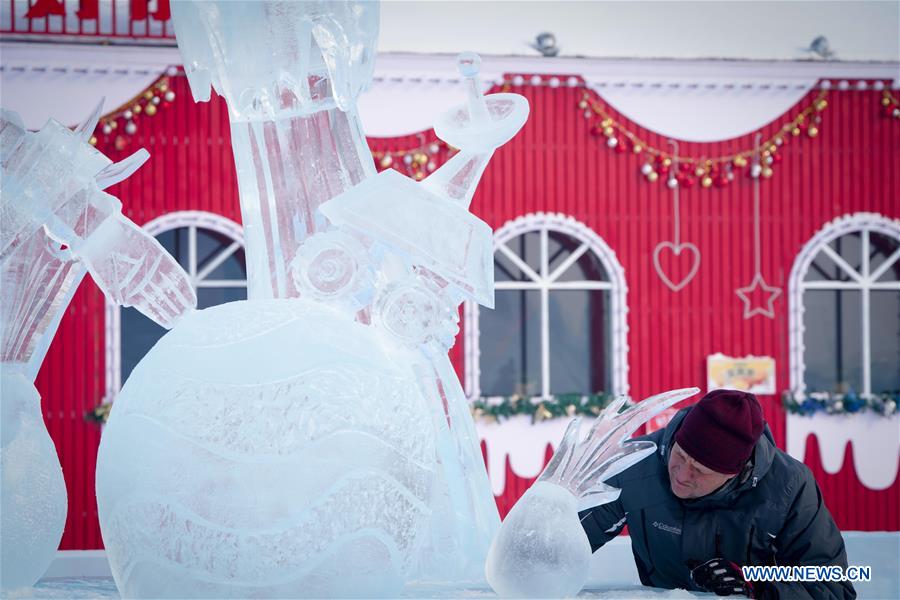 CHINA-HEILONGJIANG-HARBIN-ICE SCULPTURE-CHAMPIONSHIP(CN)