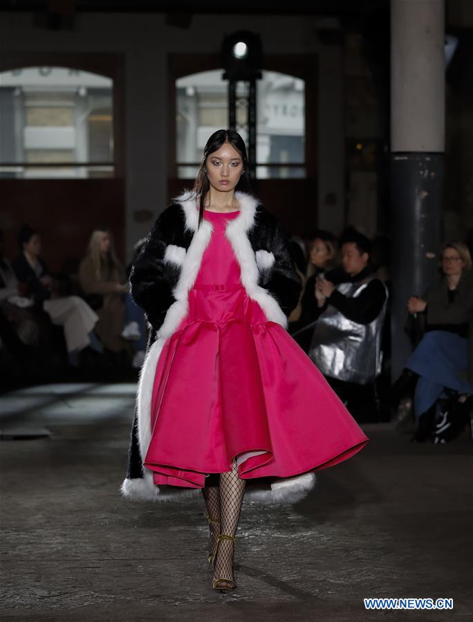 BRITAIN-LONDON-FASHION WEEK-HUISHAN ZHANG