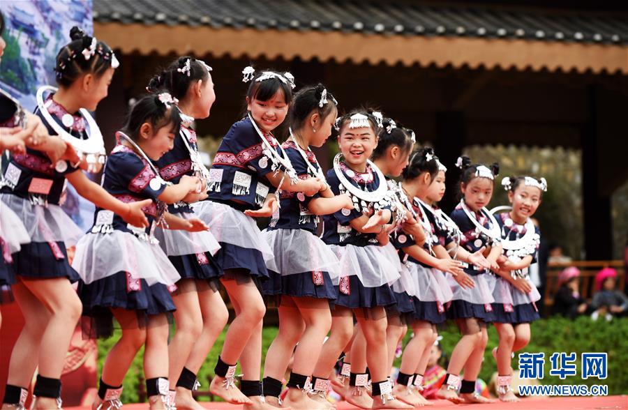 （壯麗70年·奮斗新時代·圖文互動）（11）奮進的阿妹戚托——貴州三寶彝族鄉(xiāng)整鄉(xiāng)搬遷見聞