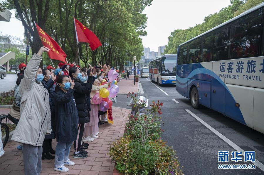 （新華全媒頭條·圖文互動）（5）上下同心，守望相助——中國抗疫眾志成城的生動實(shí)踐