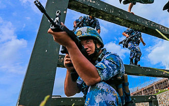 海軍陸戰(zhàn)隊特種障礙訓(xùn)練，敢來嗎？