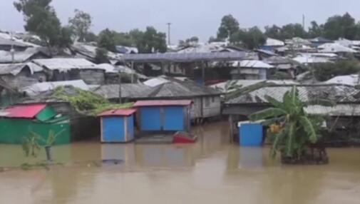 天災(zāi)！暴雨傾盆 孟加拉國難民村30萬人被困